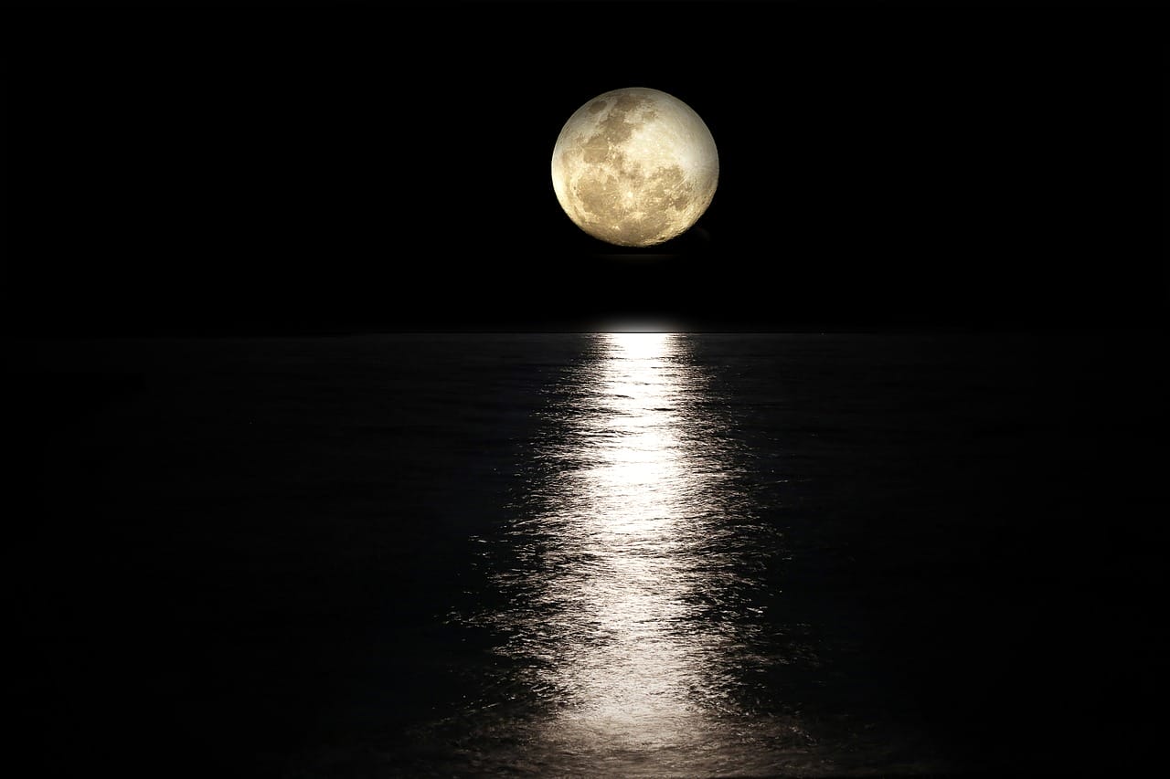 Moonlighting , blockchain