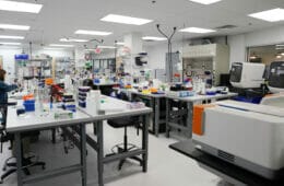 CÚRAM and Factor Bioscience join forces to develop new cell therapy for COVID-19 patients