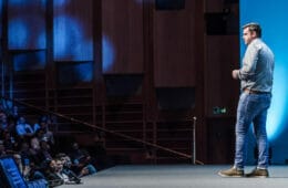 Barry O'Reilly (author of Unlearn & Lean Enterprise), Keynote speaker at Product Elevation 2021